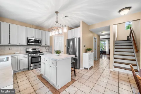 $889,000 | 806 Arbor Lane, Schwenksville, PA 19473