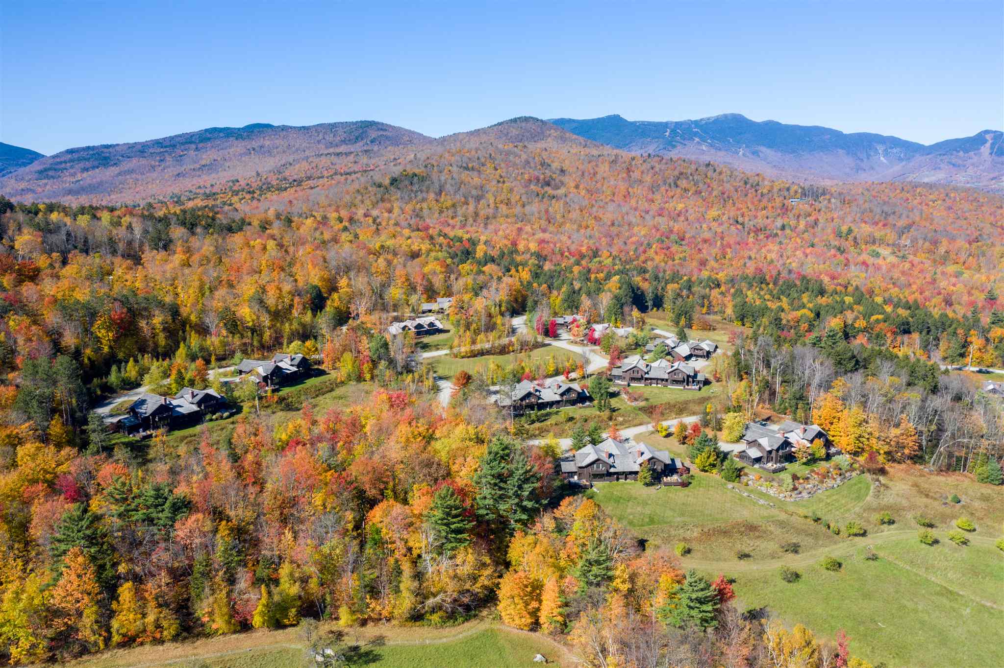 580 Trapp Hill Road, Unit 615 Stowe, VT 05672 - Photo 4 of 39 Gallery Image 4