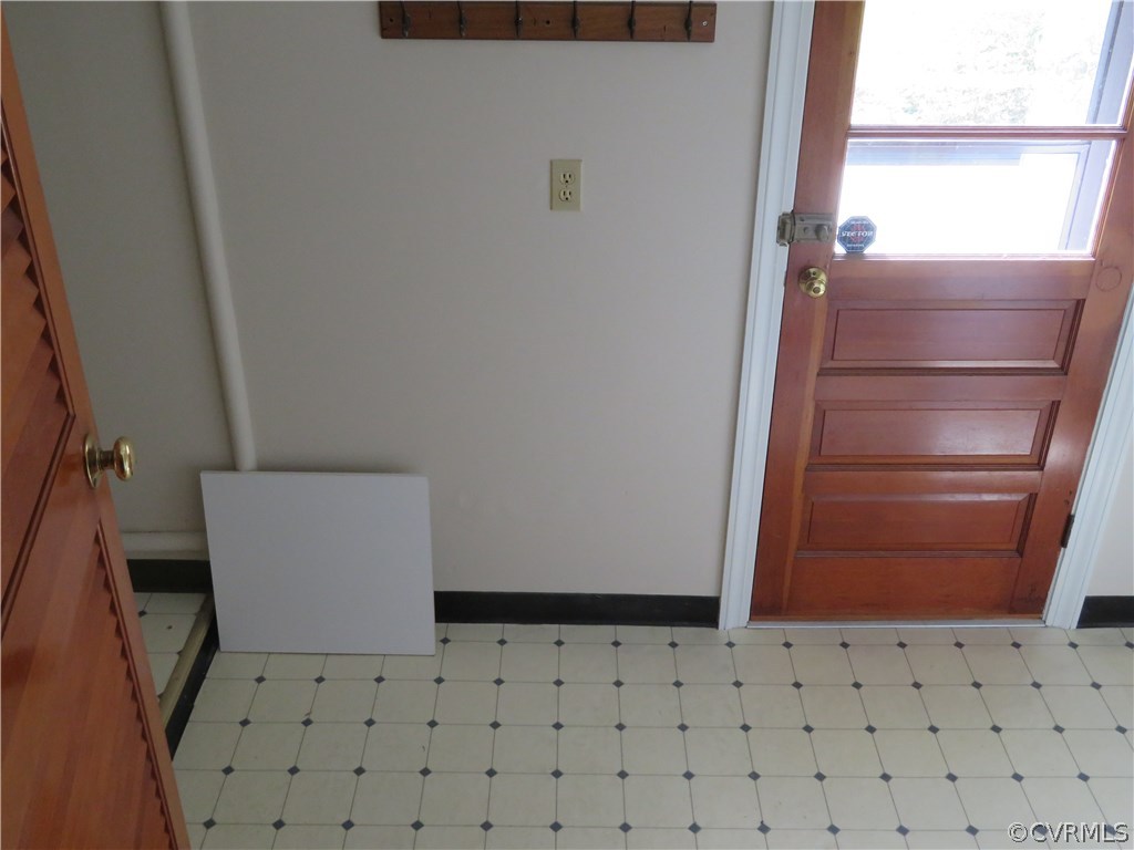 12033 Ashcake Road Ashland, VA 23005 - Photo 13 of 20 Gallery Image 13