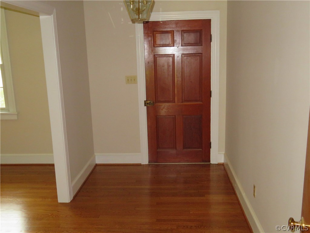 12033 Ashcake Road Ashland, VA 23005 - Photo 2 of 20 Gallery Image 2