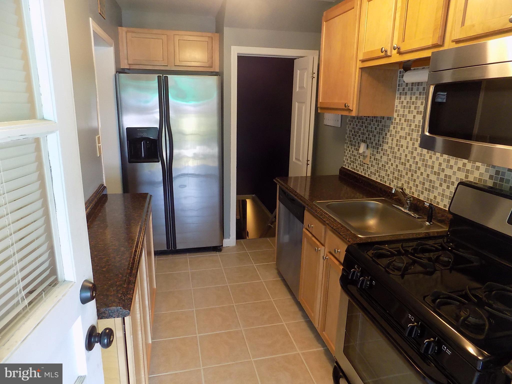 2714 Plainfield Road Baltimore, MD 21222 - Photo 8 of 27 Kitchen