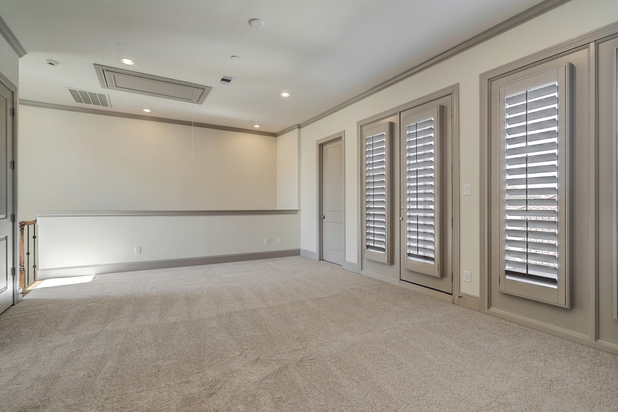 4838 Austin Street Houston, TX 77004 - Photo 23 of 27 a view of an empty room with a window