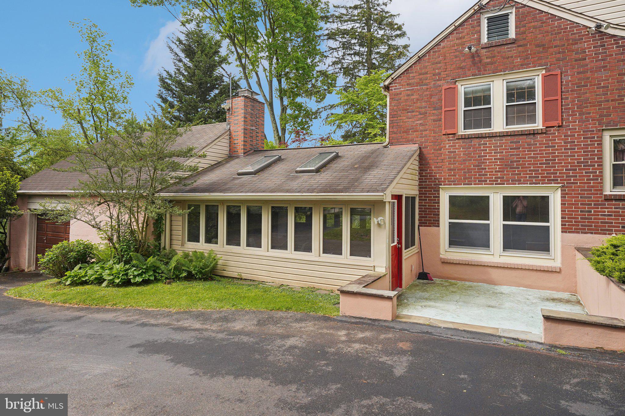 607 Babylon Road Horsham, PA 19044 - Photo 3 of 40 Exterior Front