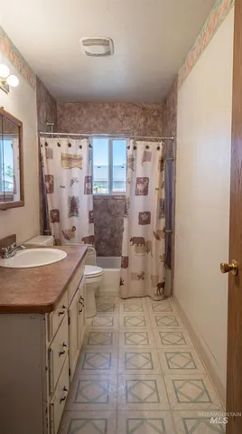 $365,000 | 19076 Pleasant Avenue, Caldwell, ID 83607