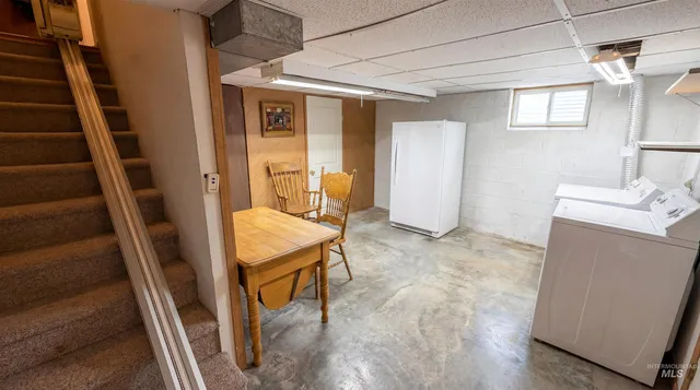 $365,000 | 19076 Pleasant Avenue, Caldwell, ID 83607