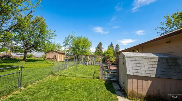 $365,000 | 19076 Pleasant Avenue, Caldwell, ID 83607