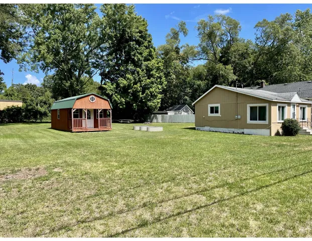 $100,000 | 379 Western Avenue, Benton Harbor, MI 49022