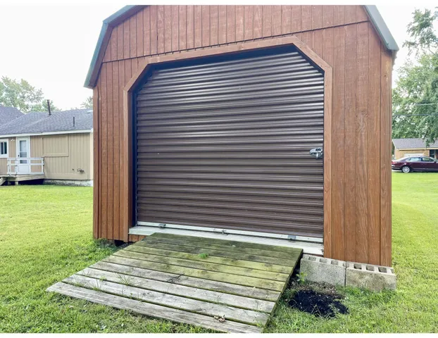 $100,000 | 379 Western Avenue, Benton Harbor, MI 49022