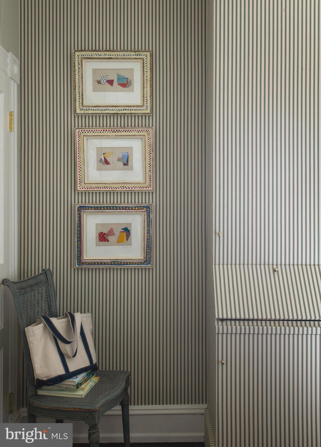 1333 30th Street Northwest Washington, DC 20007 - Photo 18 of 26 a view of a balcony with furniture