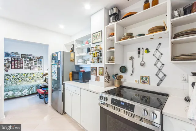 $395,000 | 2402 Windrow Drive, Princeton, NJ 08540