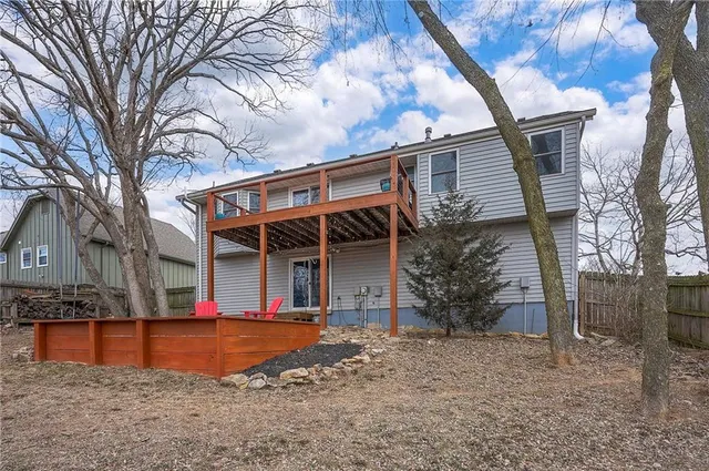 $380,000 | 7908 Park Street, Lenexa, KS 66215