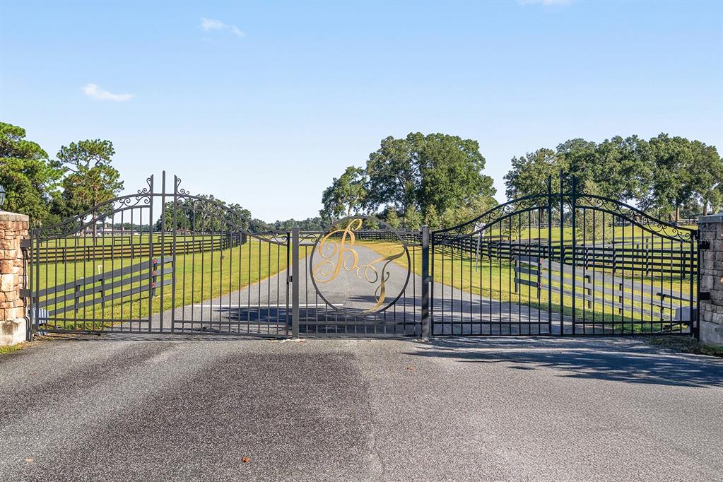 15269 Northeast 15th Court Citra, FL 32113 - Photo 2 of 17 a view of a tennis court