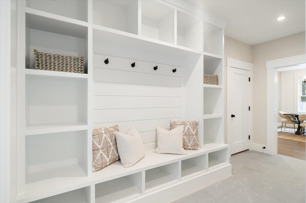 12 Beverly Road Natick, MA 01760 - Photo 10 of 31 Gallery Image 10