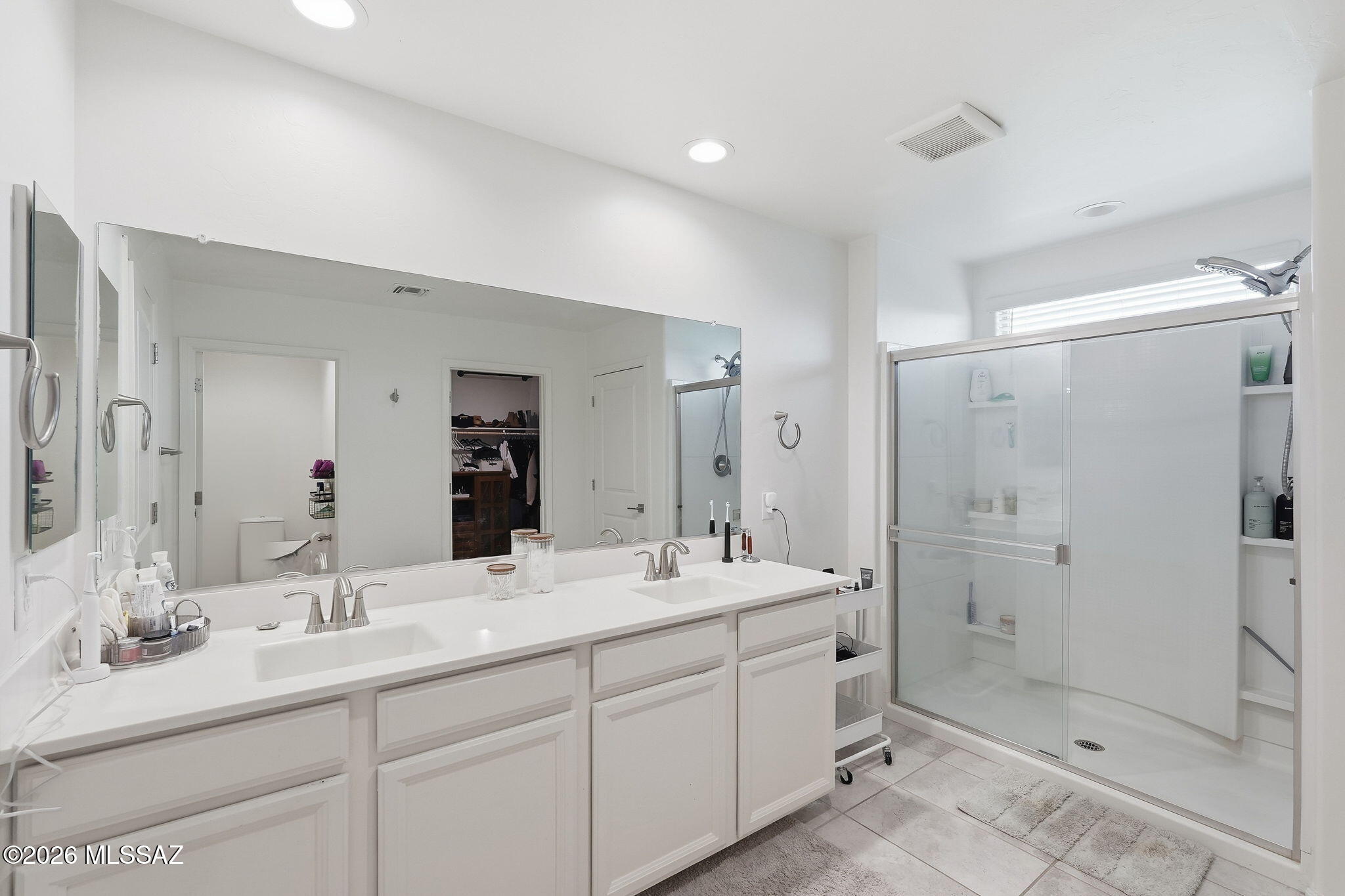 7528 South Circulo Rio Blanco Tucson, AZ 85756 - Photo 22 of 40 Upstairs Primary Bathroom walkin shower