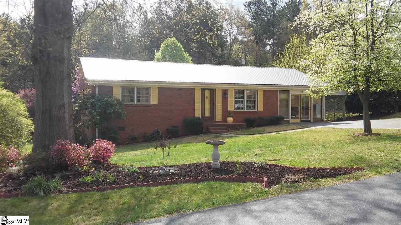 210 Hicks Drive Inman, SC 29349 - Photo 1 of 16