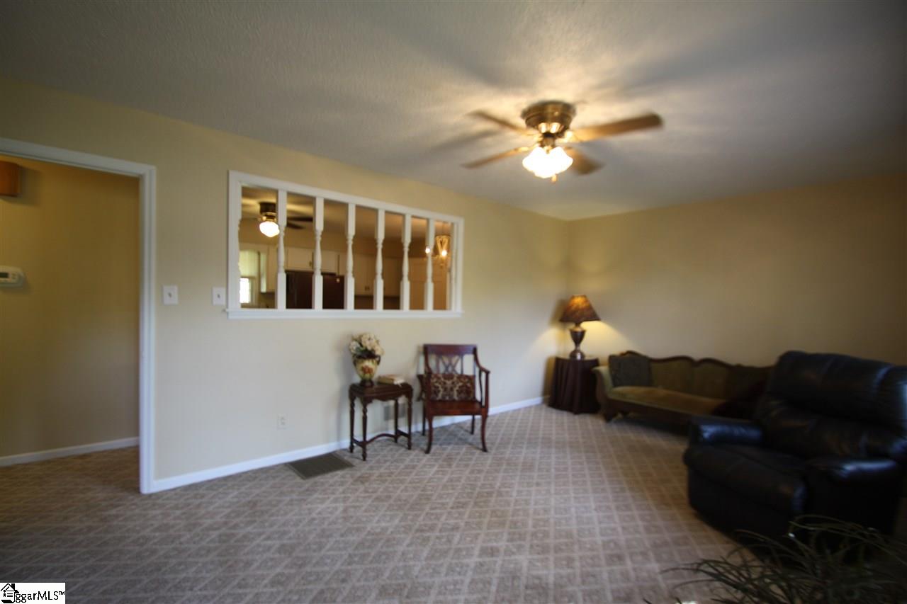 210 Hicks Drive Inman, SC 29349 - Photo 6 of 16