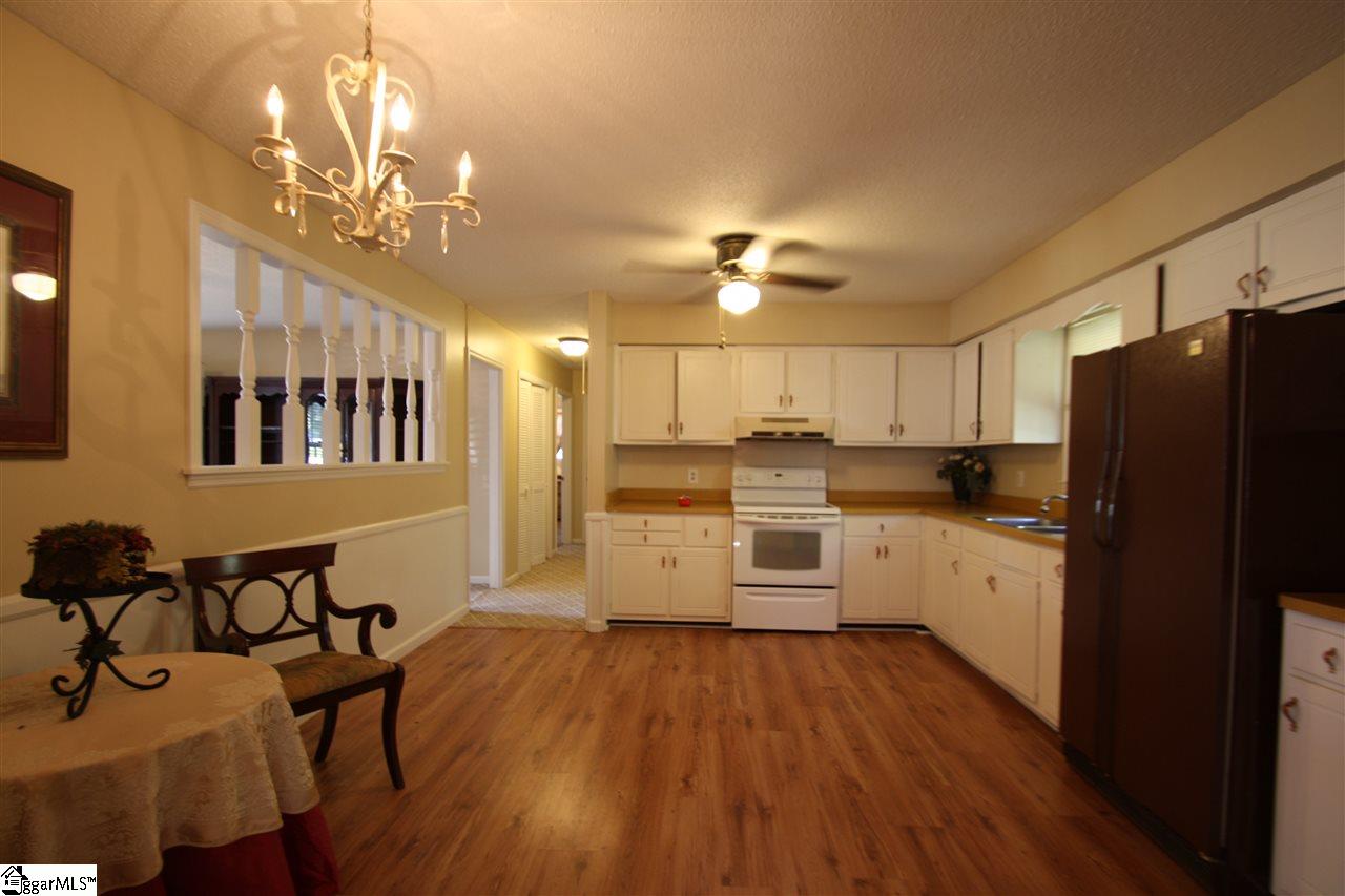 210 Hicks Drive Inman, SC 29349 - Photo 10 of 16