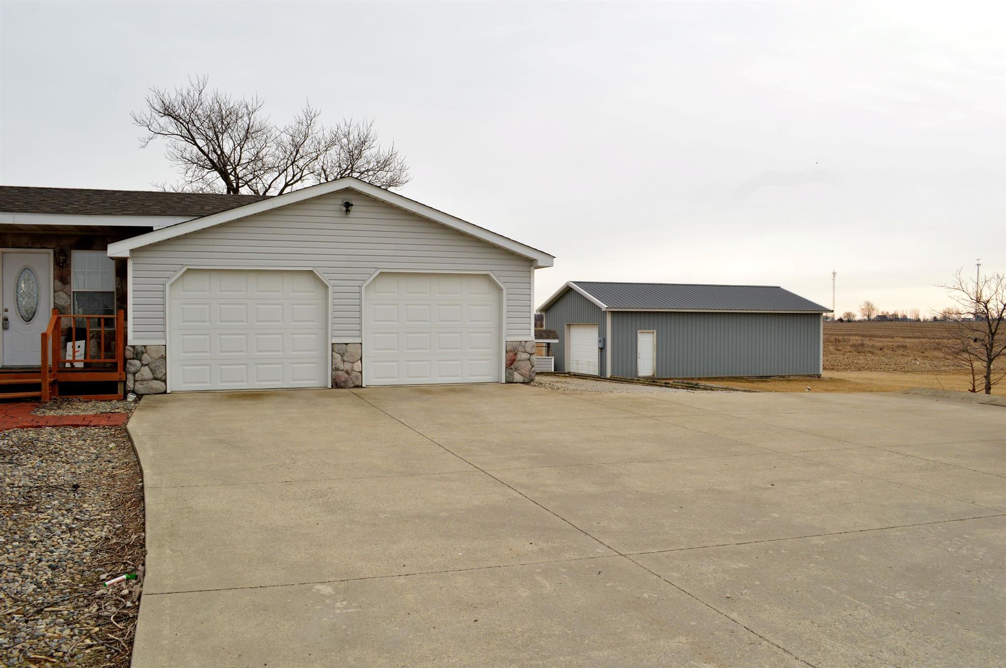 6643 South Warren Road Warren, IN 46792 - Photo 2 of 29 Gallery Image 2
