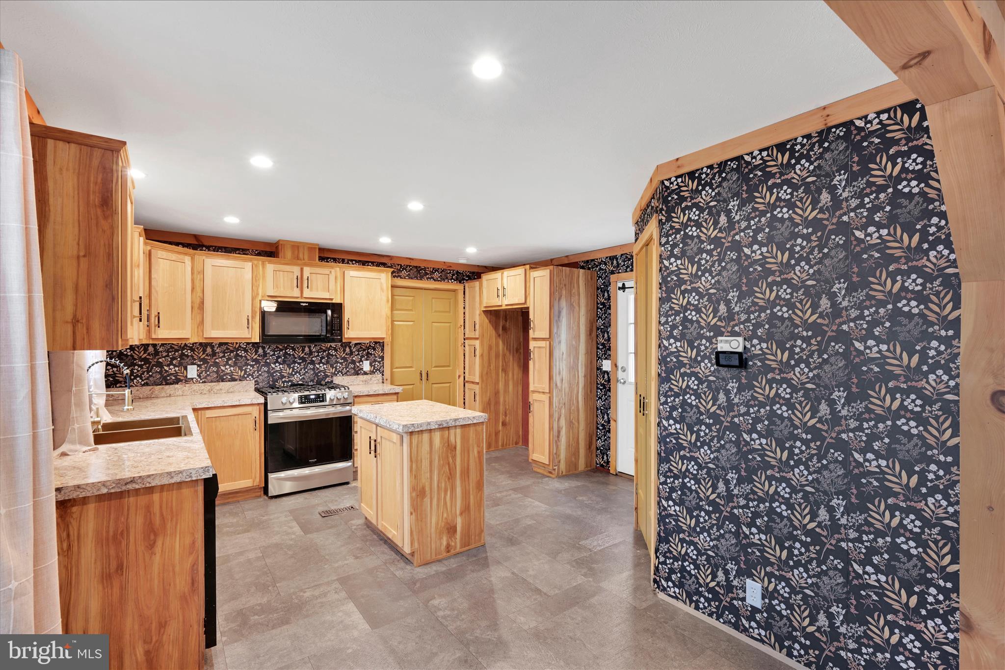 60 Penn Valley Village Lititz, PA 17543 - Photo 11 of 33 Kitchen