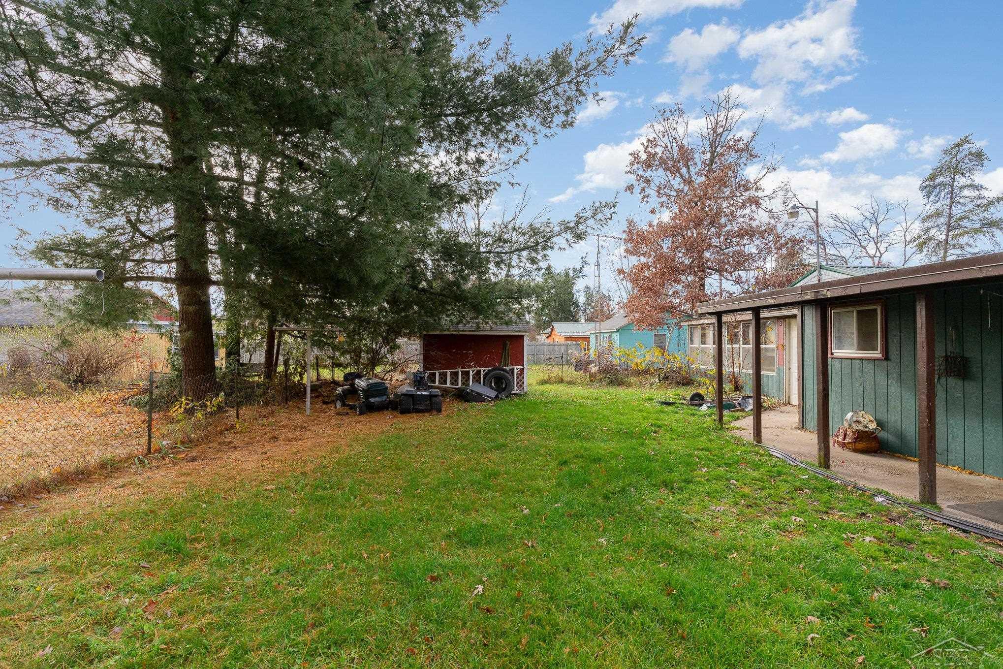 4182 West Oakley Road Harrison, MI 48625 - Photo 4 of 17