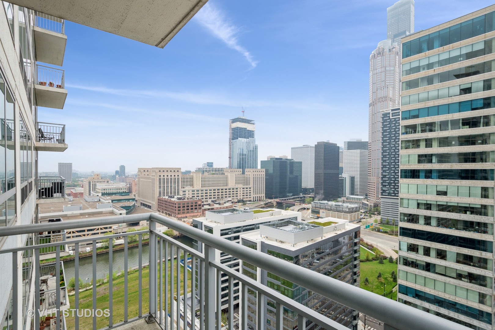 701 South Wells Street, Unit 2401 Chicago, IL 60607 - Photo 11 of 13