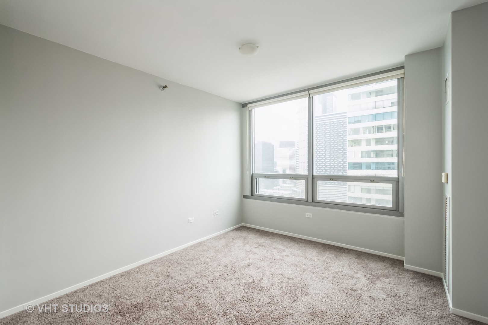 701 South Wells Street, Unit 2401 Chicago, IL 60607 - Photo 8 of 13