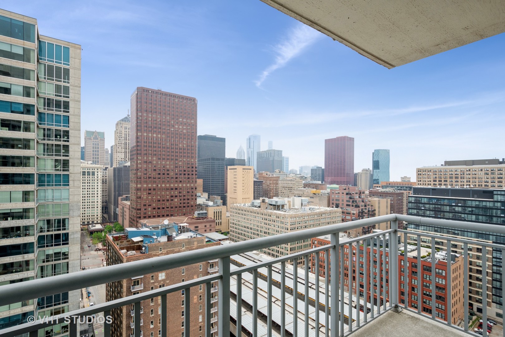 701 South Wells Street, Unit 2401 Chicago, IL 60607 - Photo 10 of 13