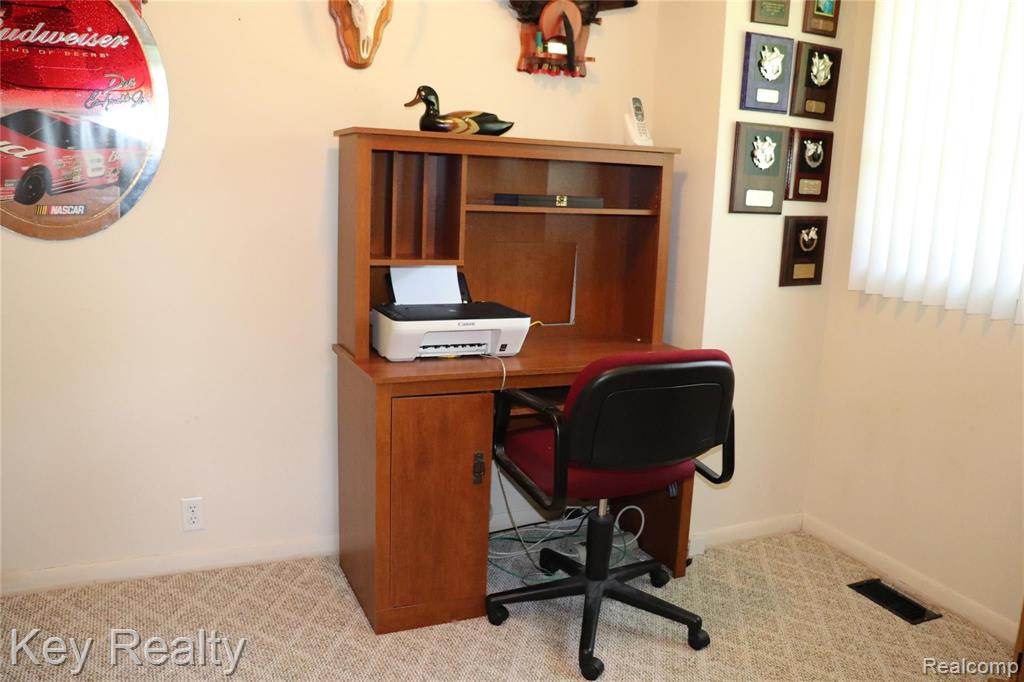 295 Carleton Rockwood Road Carleton, MI 48117 - Photo 15 of 19 Gallery Image 15