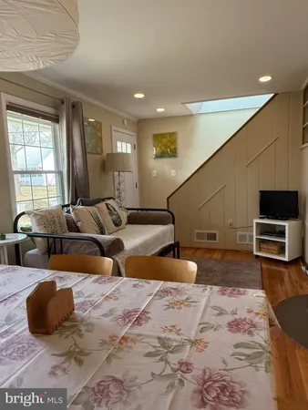 $3,100 | 407 Calvin Lane, Rockville, MD 20851