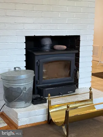 $3,100 | 407 Calvin Lane, Rockville, MD 20851