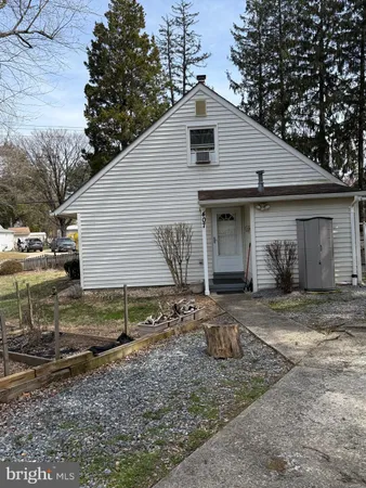 $3,100 | 407 Calvin Lane, Rockville, MD 20851