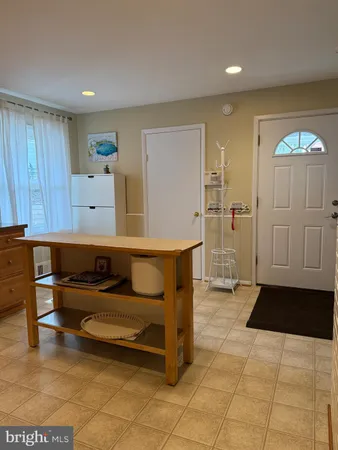 $3,100 | 407 Calvin Lane, Rockville, MD 20851