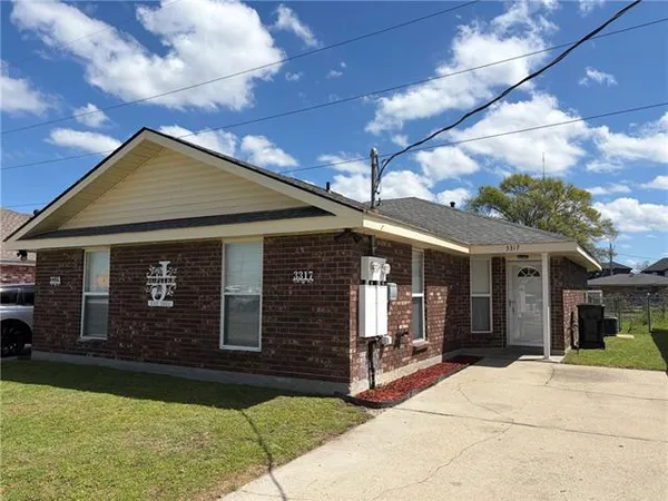 $1,400 | 3317 Jupiter Drive, Chalmette, LA 70043