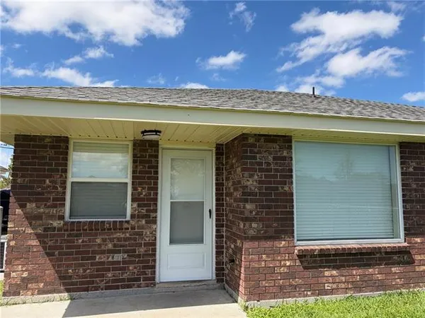 $1,400 | 3317 Jupiter Drive, Chalmette, LA 70043