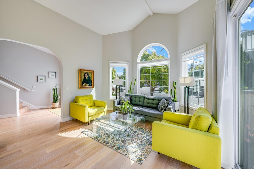 426 Rosedale Court Capitola, CA 95010 - Photo 5 of 67 Gallery Image 5
