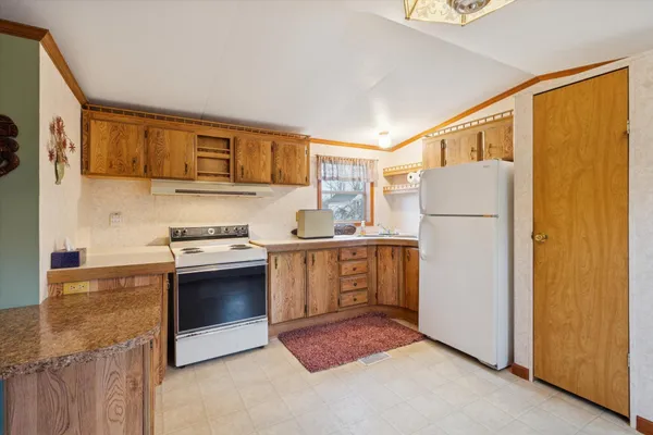 $124,000 | 308 Water Street, Paris, MI 49338