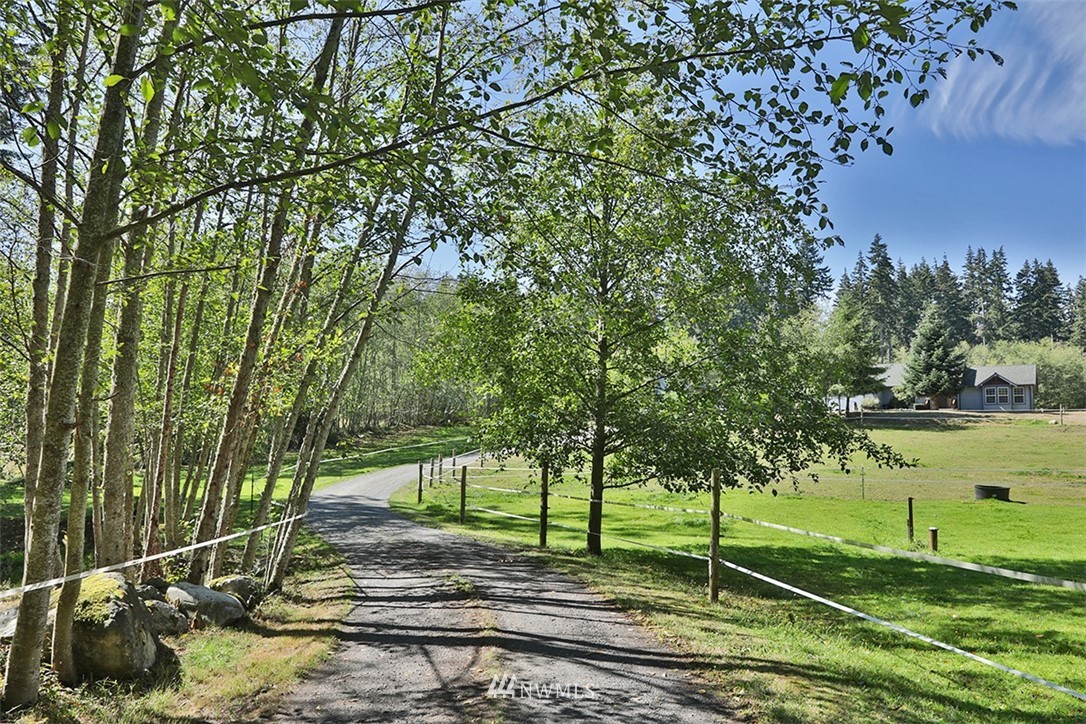 4080 Junco Road Greenbank, WA 98253 - Photo 2 of 25 Gallery Image 2