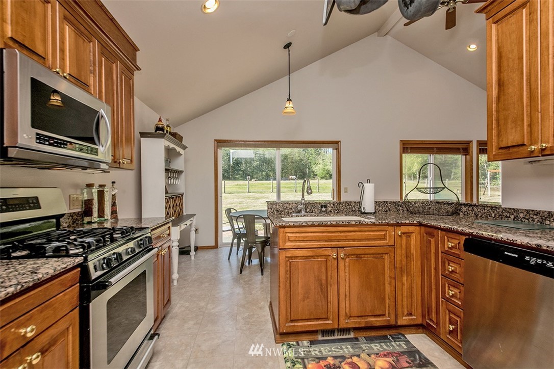 4080 Junco Road Greenbank, WA 98253 - Photo 13 of 25 Gallery Image 13