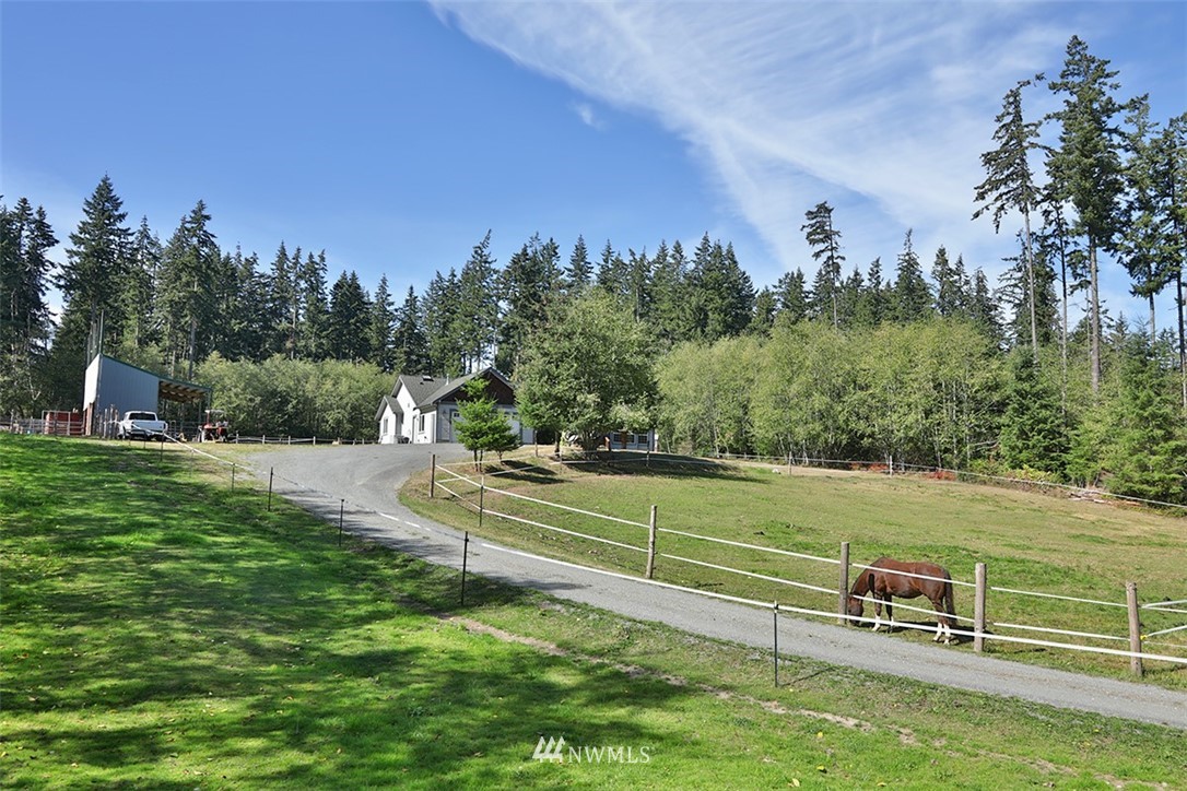 4080 Junco Road Greenbank, WA 98253 - Photo 3 of 25 Gallery Image 3