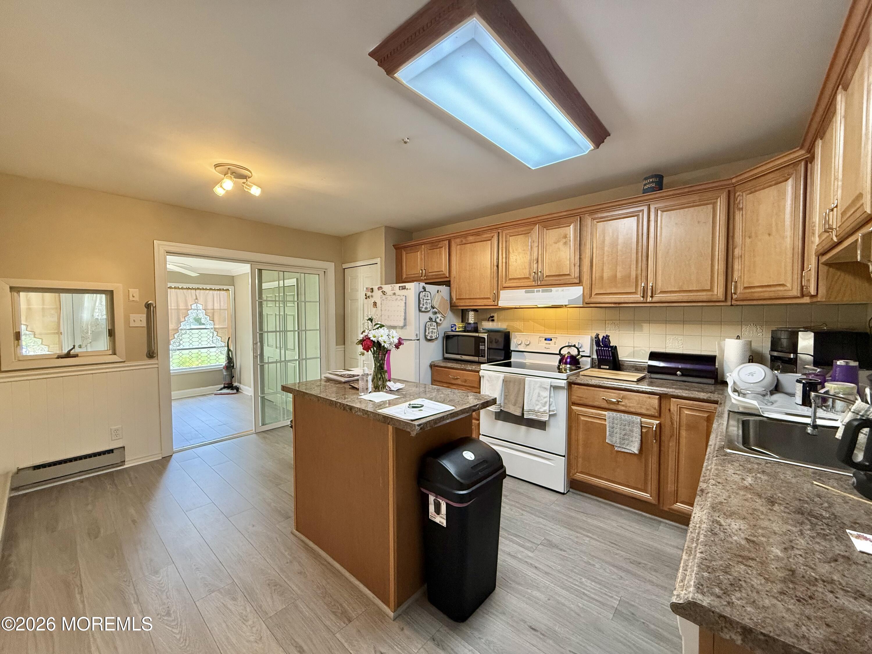 93 Halls Croft Road, Unit C Freehold, NJ 07728 - Photo 6 of 16 IMG_6486
