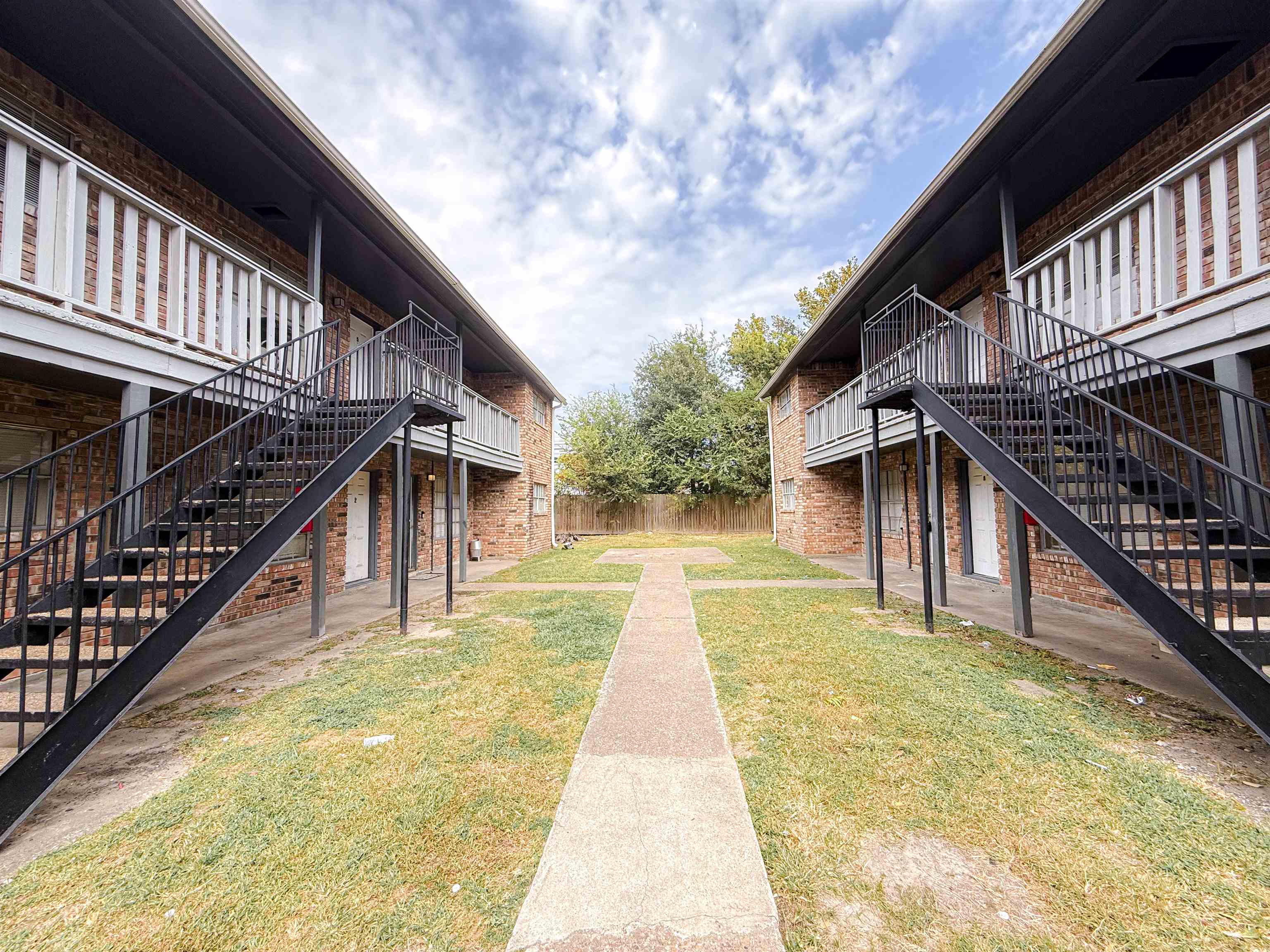 655 Adams Street Beaumont, TX 77705 - Photo 1 of 8