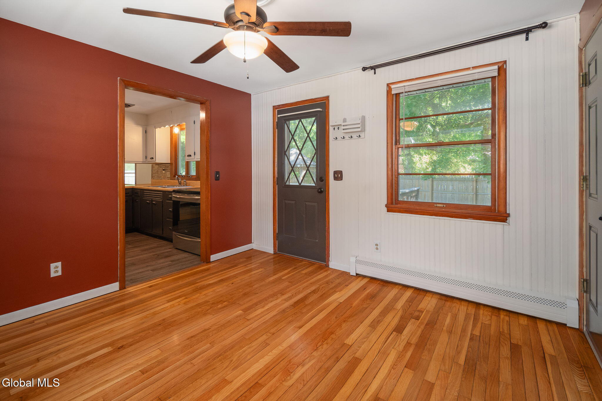 19 New Castle Road Halfmoon, NY 12065 - Photo 9 of 28 19-19NewcastleRd_19