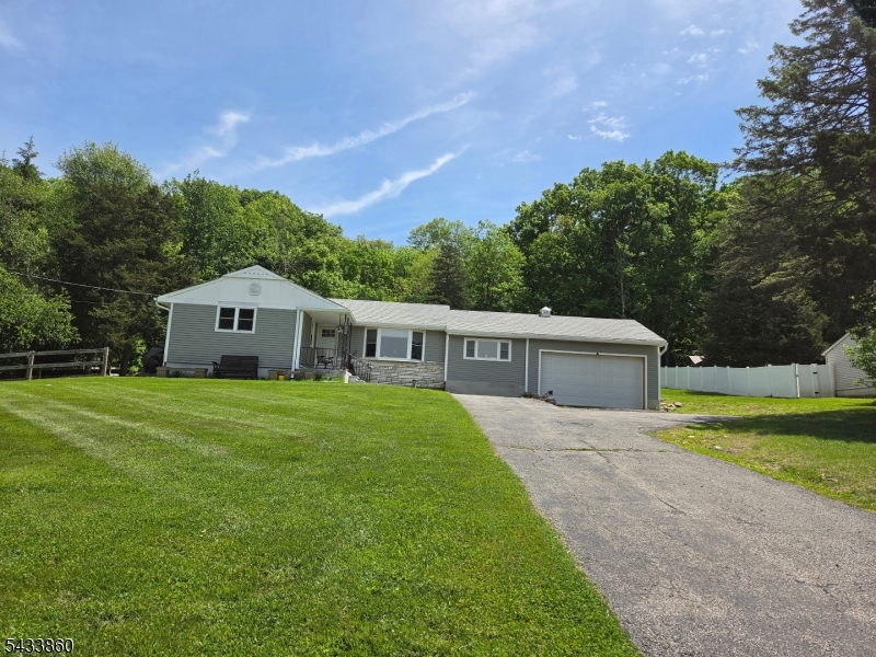 106 Lake Wallkill Road Vernon, NJ 07461 - Photo 2 of 24