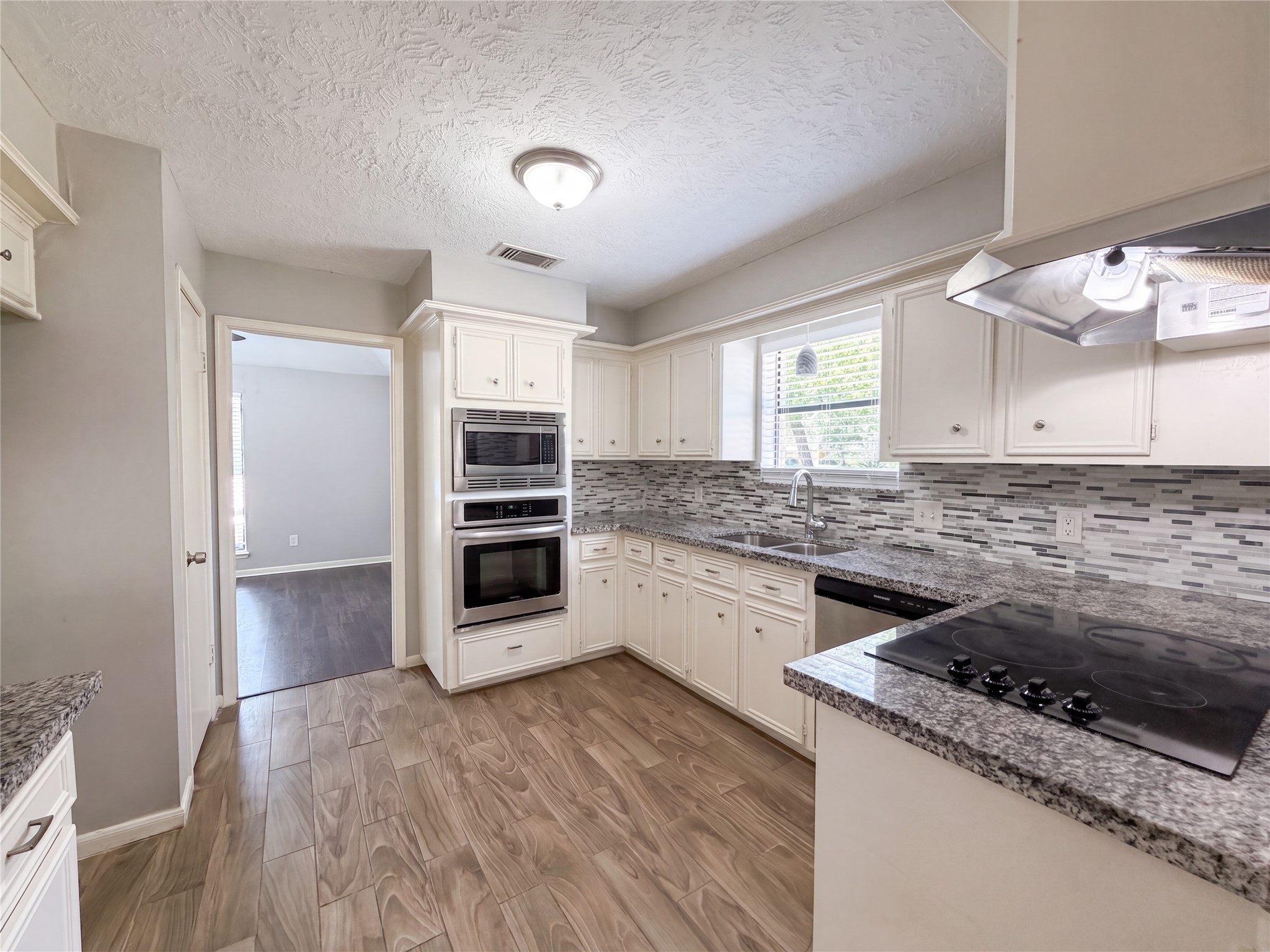 17810 Asphodel Lane Spring, TX 77379 - Photo 2 of 26 Gallery Image 2