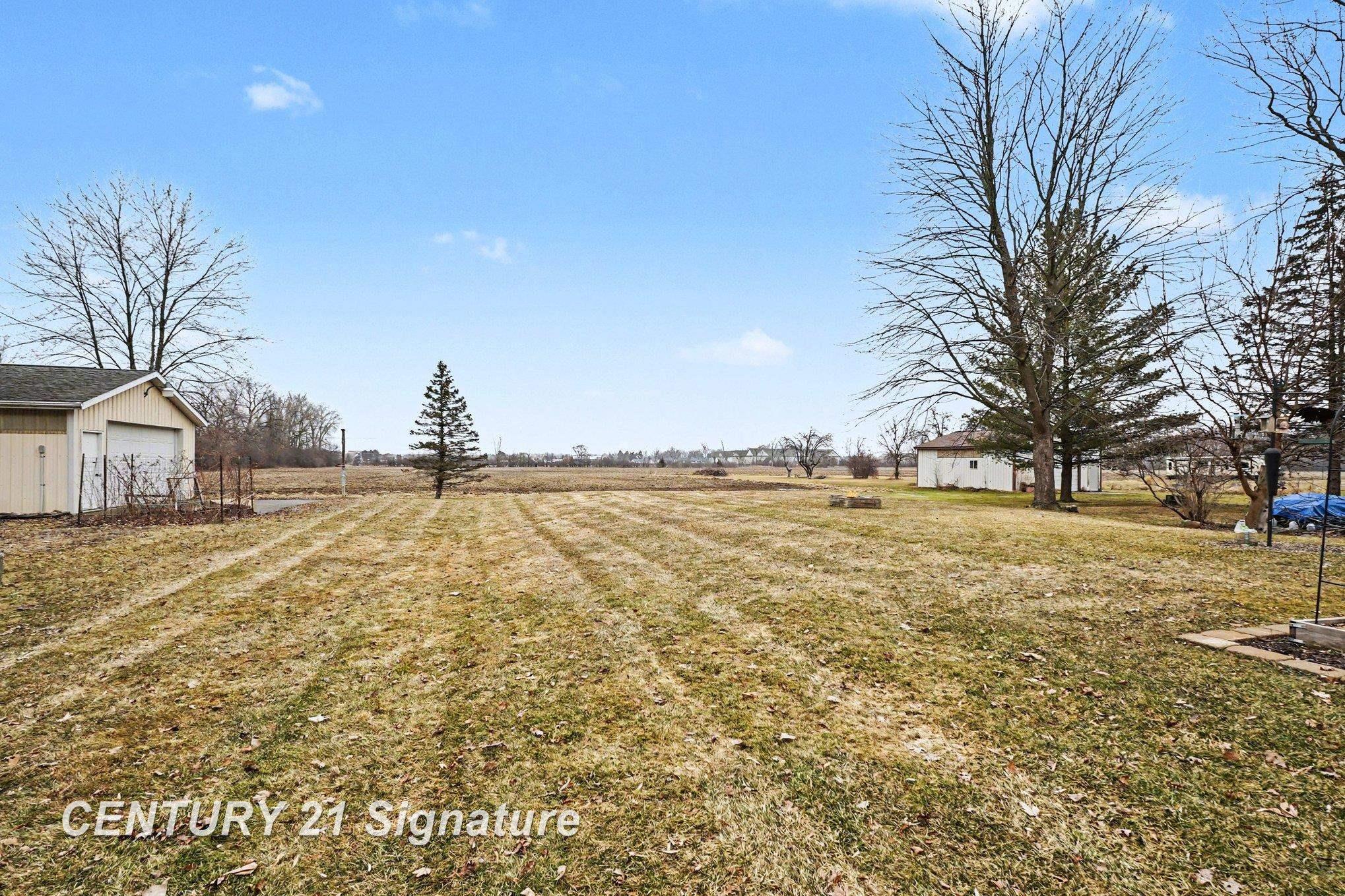2378 Liberty Road Saginaw, MI 48604 - Photo 27 of 35 50201052-b3925c37-36e2-4728-8c7d-05158de22654.JPG