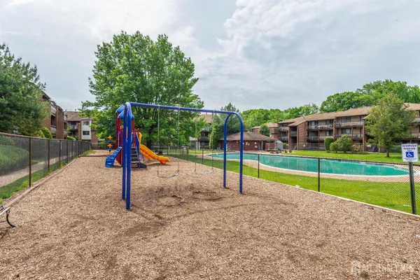 $375,000 | 1614 Edison Glen Terrace, Edison, NJ 08837