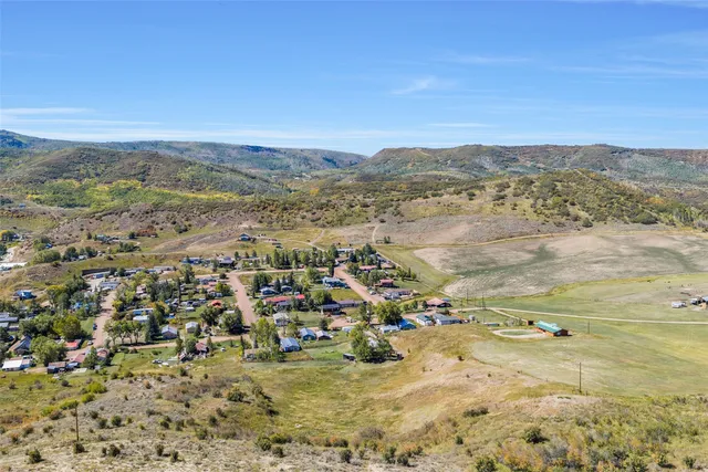 $595,000 | 408 Grant Avenue, Oak Creek, CO 80467