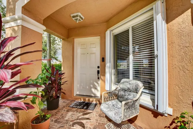 $2,750 | 3143 Osprey Lane, West Palm Beach, FL 33411