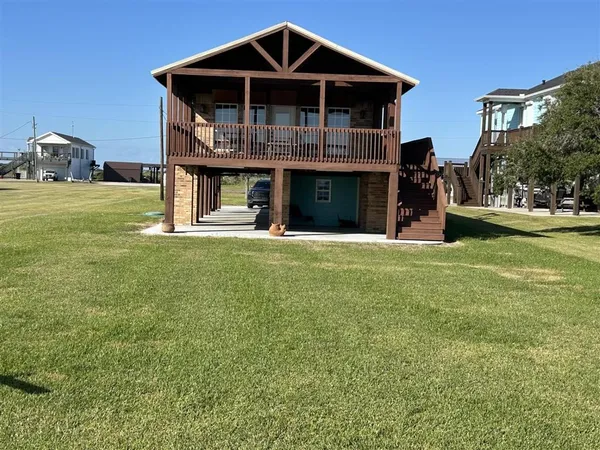 $469,900 | 515 Lake Breeze Road, Hackberry, LA 70645