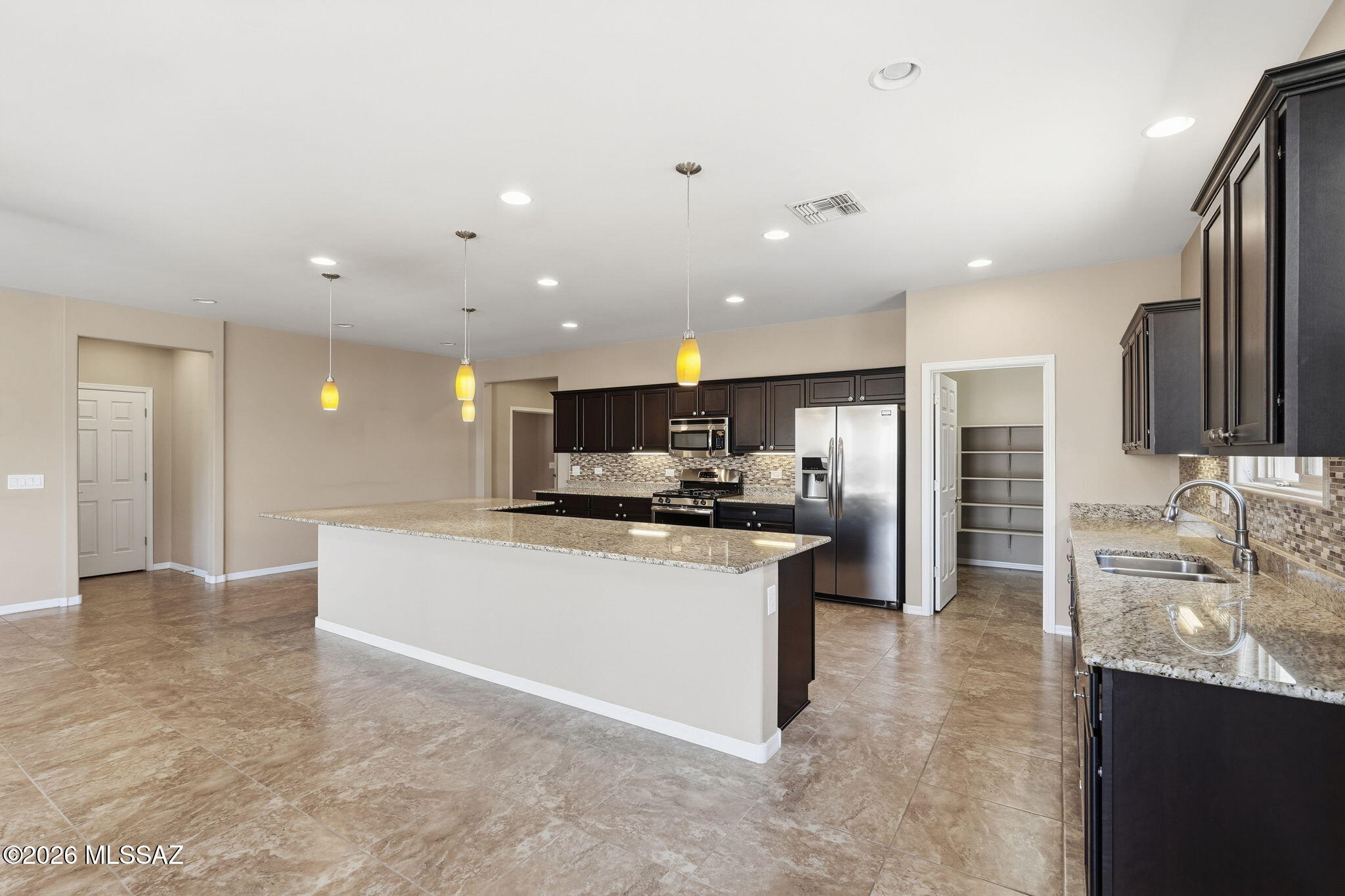 39054 South Running Roses Lane Tucson, AZ 85739 - Photo 25 of 44